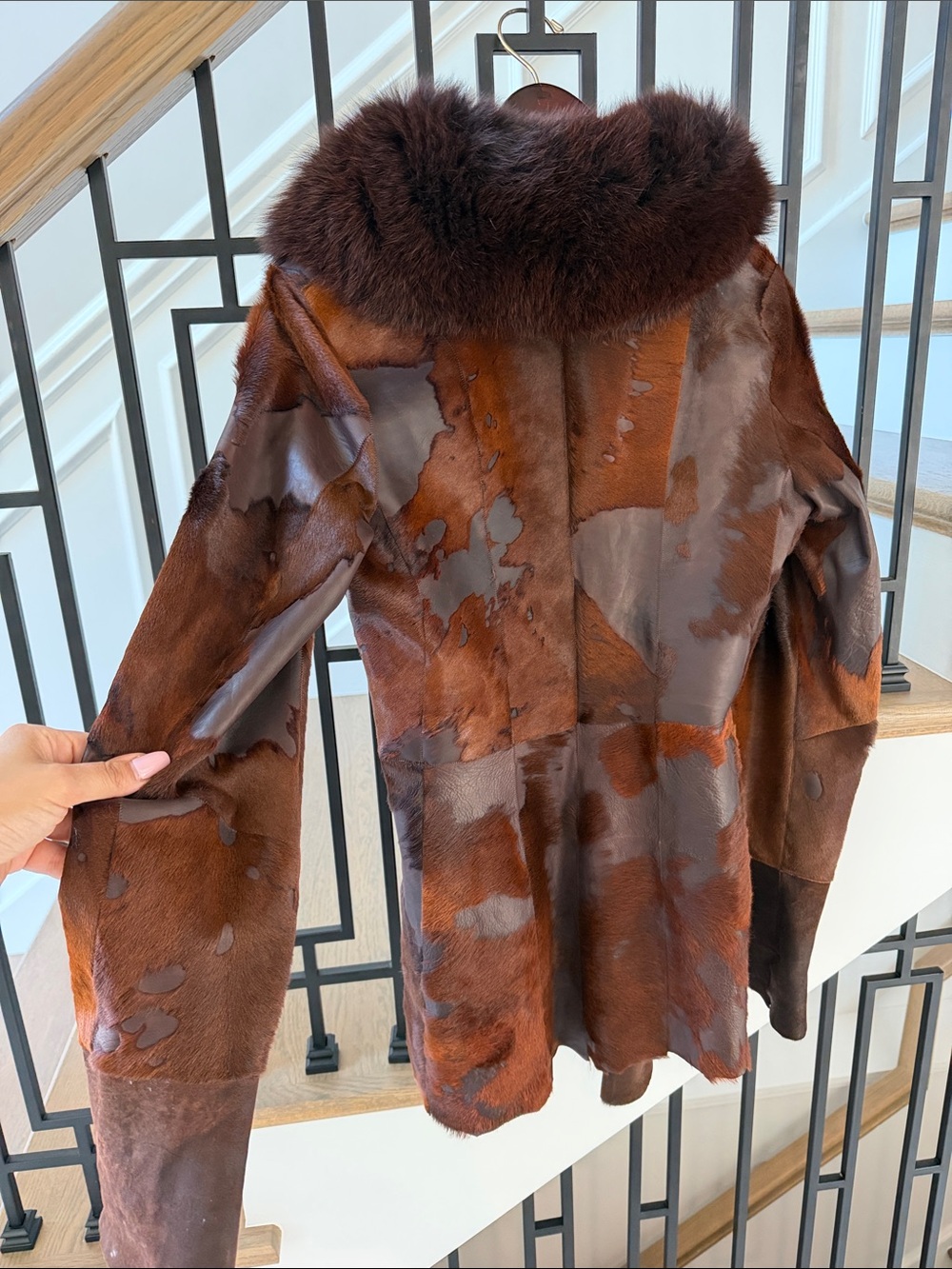 Women genuine pony hair REVERSIBLE 2 tone coat Shearling Coat with Fur Collar - Picture 5 of 13